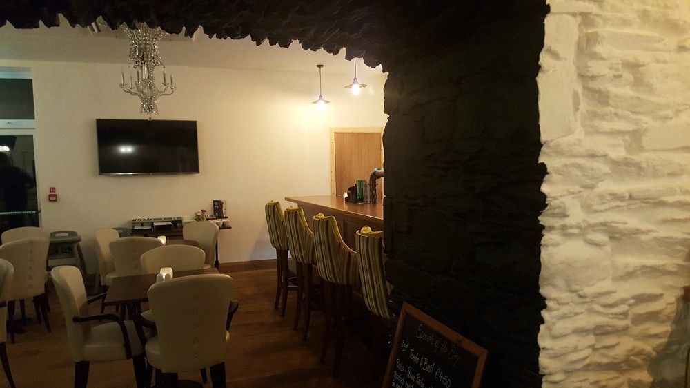The Beara Coast Hotel Castletownbere Exterior foto